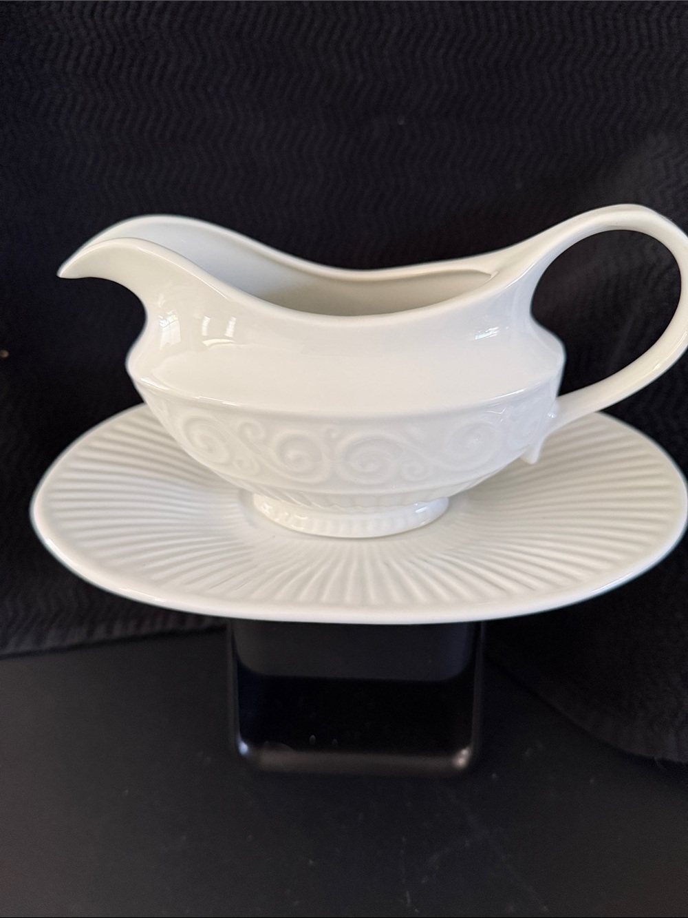 Gibson Claremont Elegant White Ceramic Embossed Gravy Boat & Plate- 2 Pieces